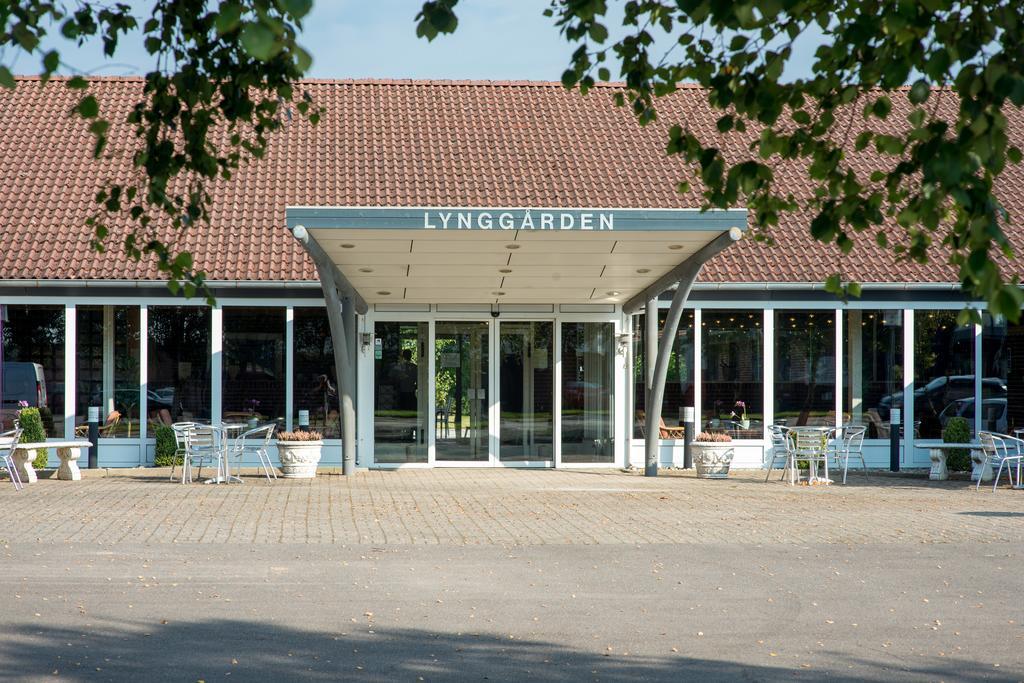 Hotel Lynggaarden Herning Exterior foto